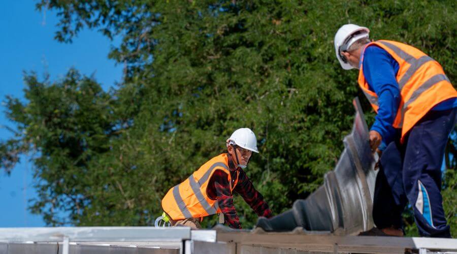 Professional residential roofers in Hartford City, IN